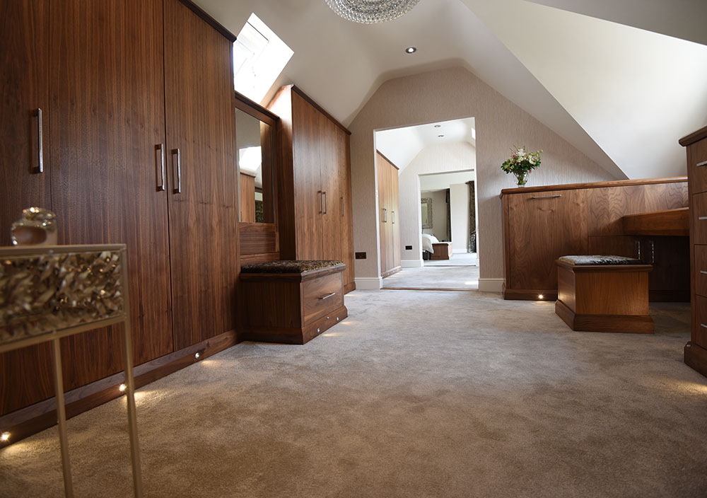 Bespoke and tailor-made dressing room