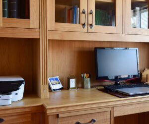 Traditional-fitted-oak-home-office