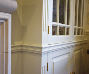 Bespoke-alcove-dining-room-cabinets