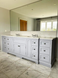 Bespoke bathroom vanity unit