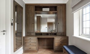 Bespoke-luxury-fitted-dressing-room