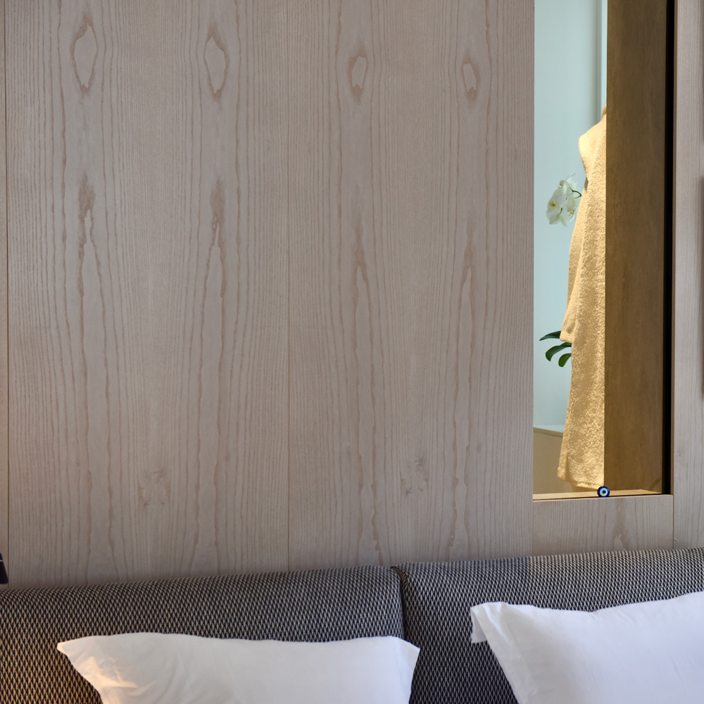 Ash-wood-panelling
