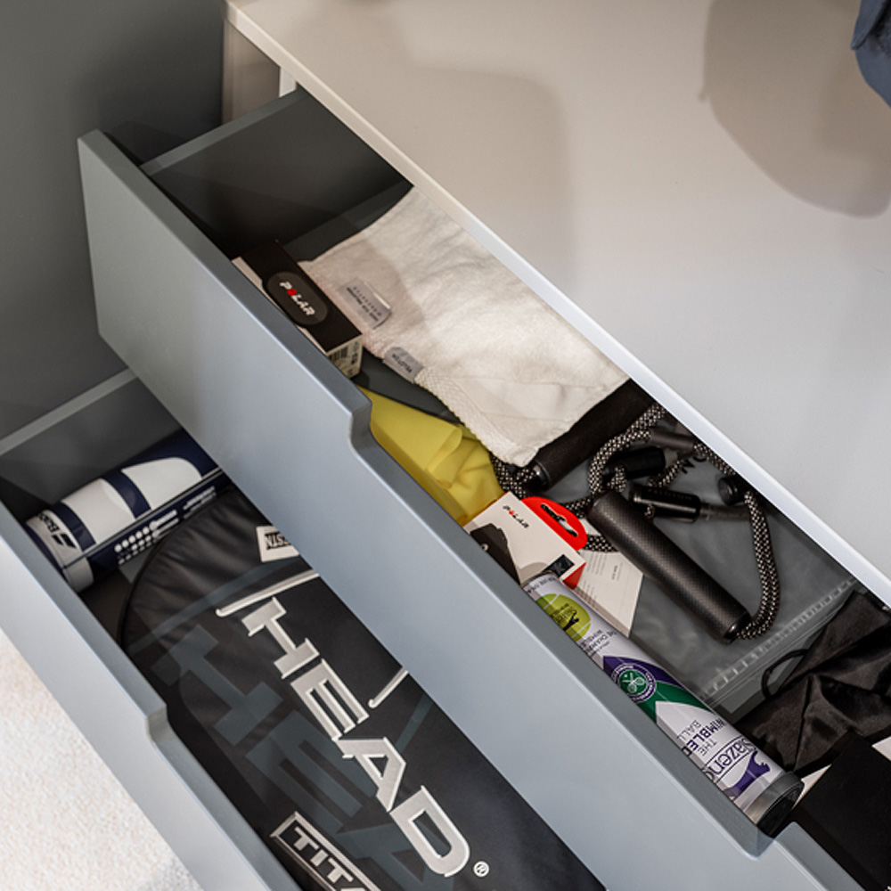 Luxury-home-gym-storage