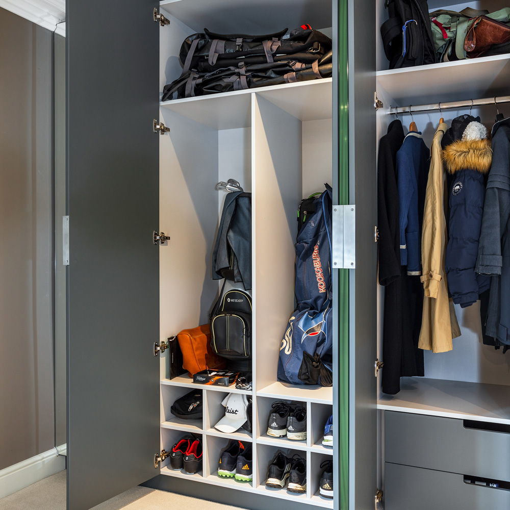 Made-to-measure-private-gym-storage