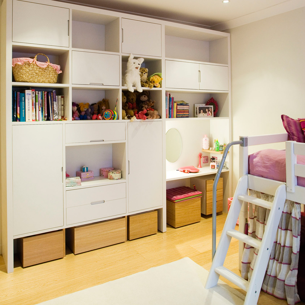 Bespoke-nursery-bedroom-furniture