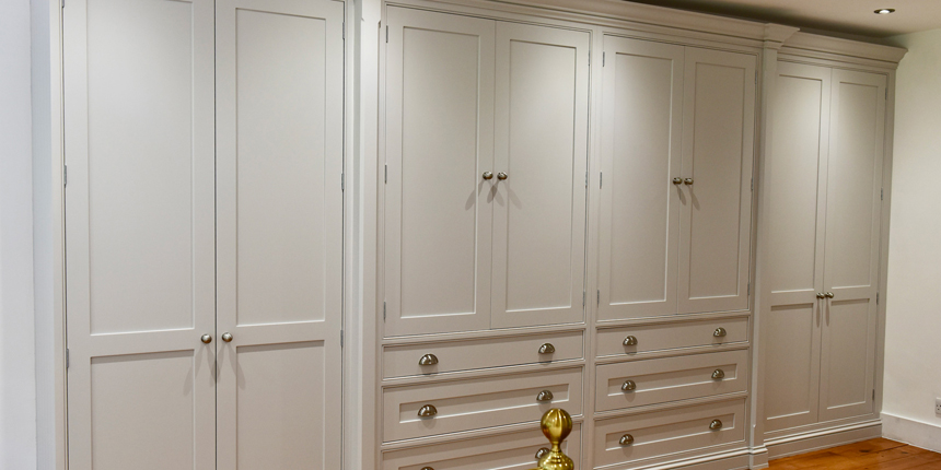 Bespoke-traditional-fitted-wardrobes