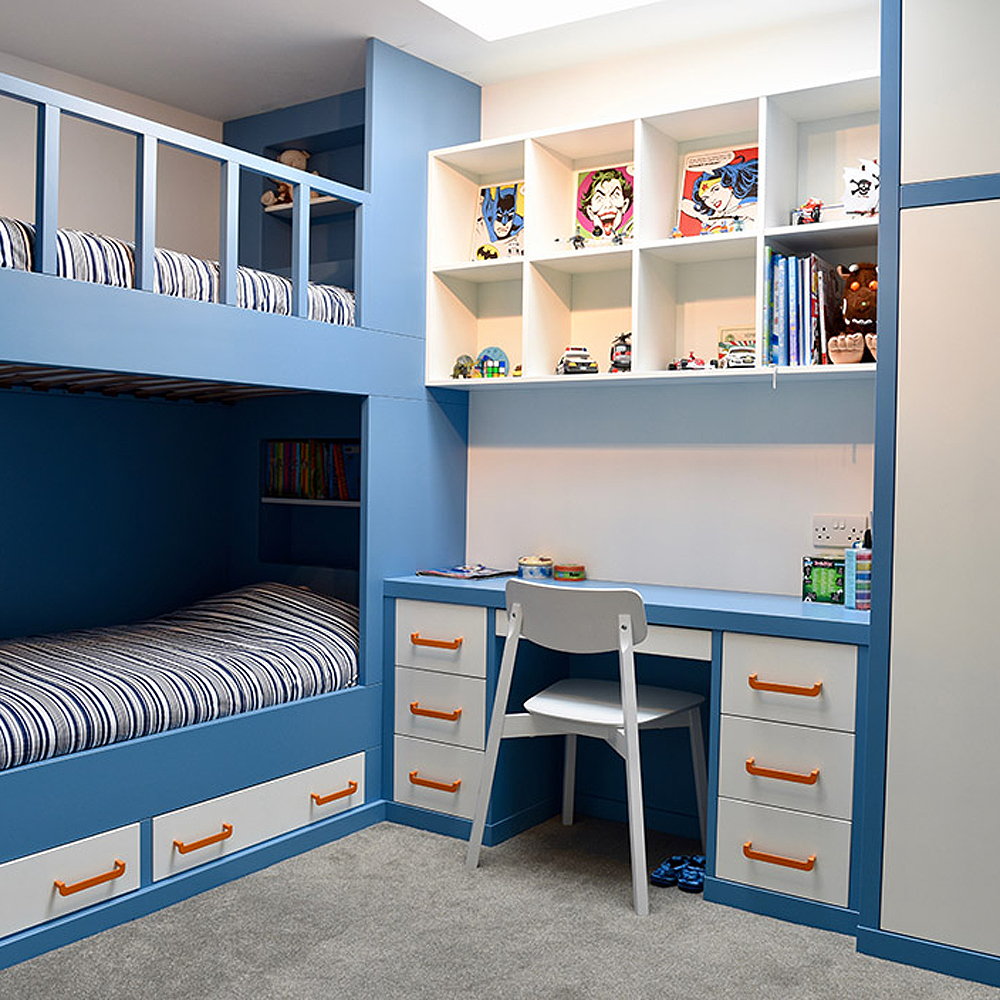 childrens-bespoke-bedroom-with-bunk-beds
