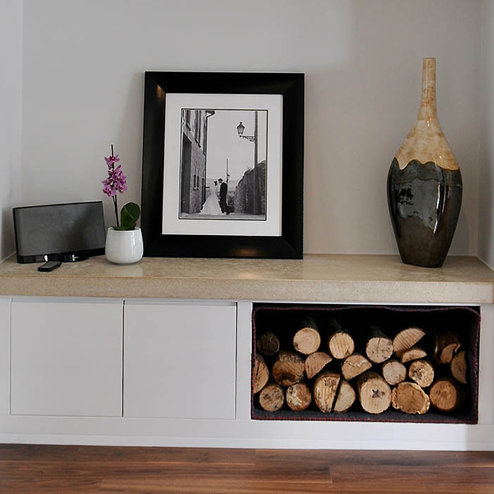 Bespoke-fitted-alcove-log-store
