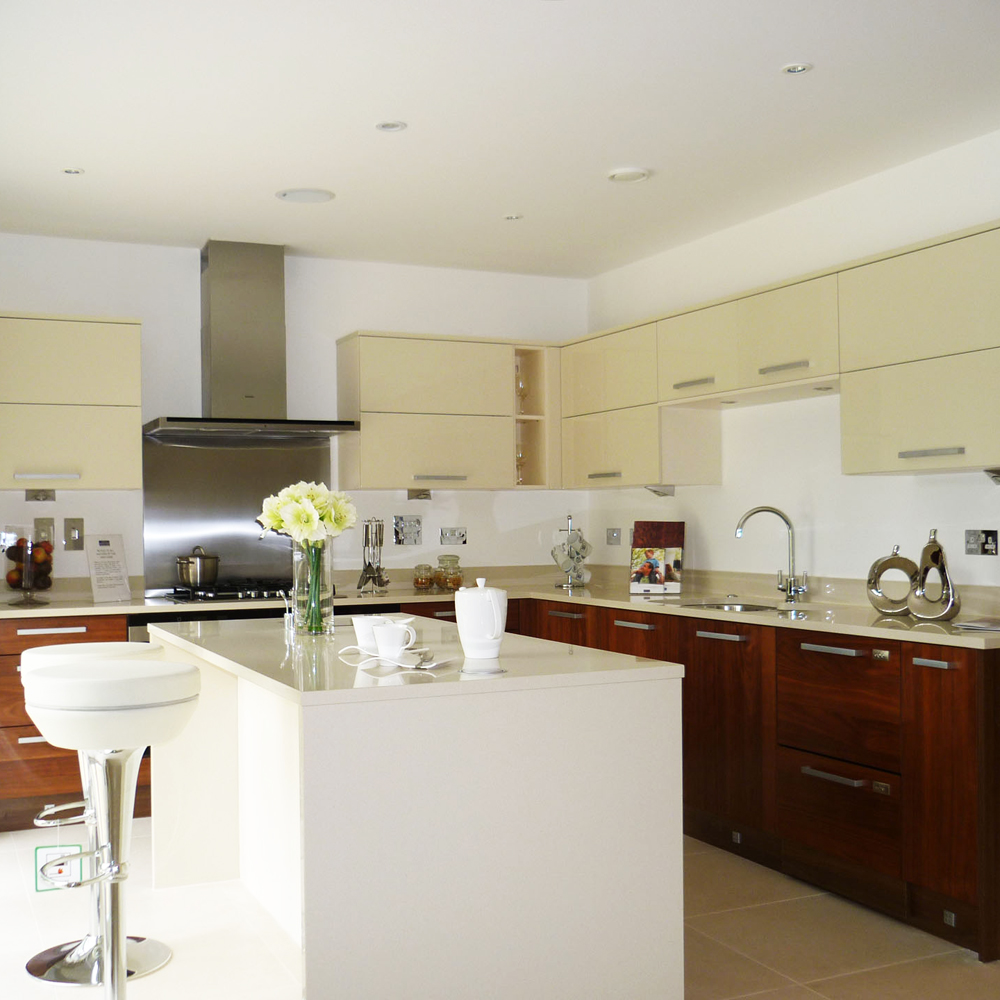 Contemporary-bespoke-kitchen-black-walnut