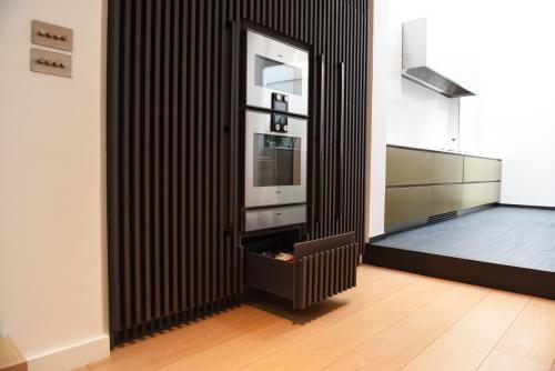 Bespke-made-to-measure-kitchen