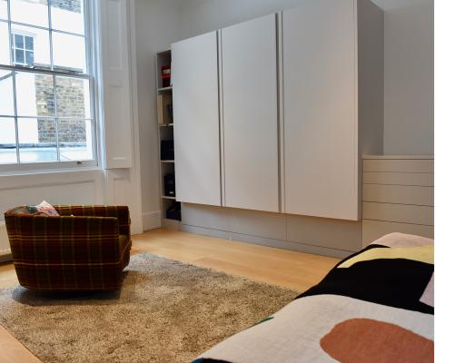 Bespoke-fitted-wardrobes
